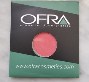 OFRA blush in Melon